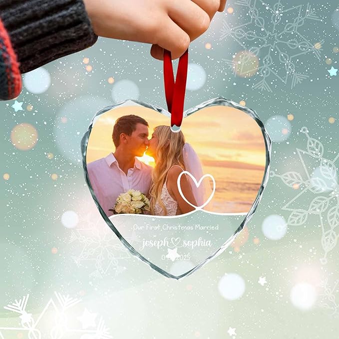 Personalized Crystal Glass Heart Ornaments Custom Christmas 2025 Name Ornament for Tree Decorations Customized Xmas Tree Hanging Gifts for Family Couple Loves
