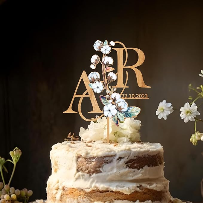 Personalized Autumn Wedding Cake Topper in Wood Custom Bride and Groom Initial Cake Topper Wedding Date Cake Decoration (Cotton)