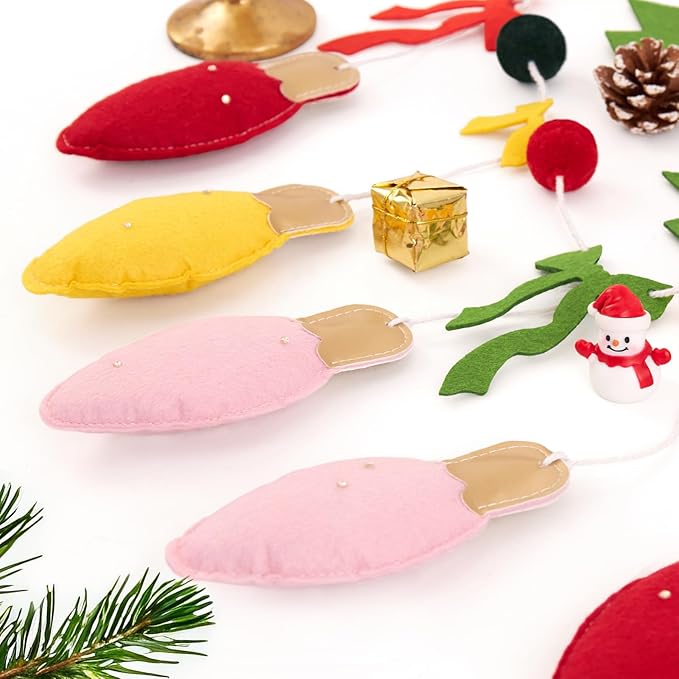 SUNBEAUTY Felt Christmas Garland Banner Pom Pom Garland Christmas Felt Xmas Tree Bells Bow Red Green White Christmas Ornaments for Wreath Home Indoor Outdoor Window Party Xmas Decorations