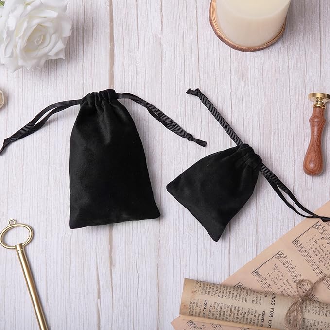 12pcs Black Velvet Drawstring Bags 4x6 inches Small Velvet Cloth Gift Bags Jewelry Pouches for Storage Wedding Party Favor Christmas