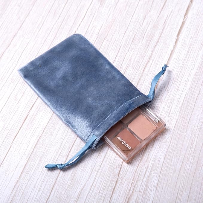 QIANF 12pcs Dusty Blue Velvet Drawstring Bags 4x6 inches Glossy Small Velvet Cloth Gift Bags Jewelry Pouches for Storage Wedding Party Favor Christmas