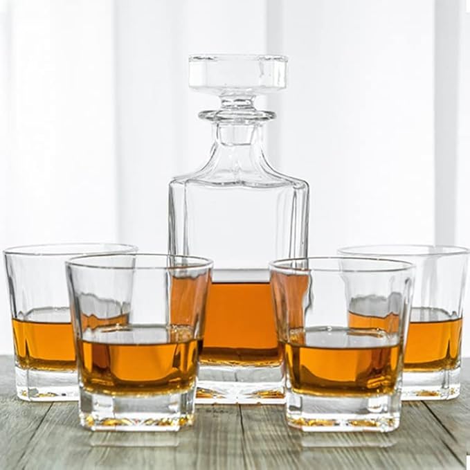 Whiskey Decanter Glasses Set Lead-Free Crystal Glass Scotch Tasting Cups Wine Bottle for Drinking Irish Whisky Bourbon Tequila tumbler (Square, 1 Decanter & 4 Glasses Set)