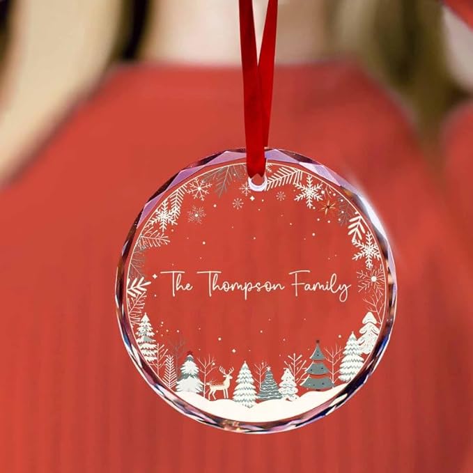Personalized Round Christmas Crystal Glass Ornaments Custom Family Name Ornament for Christmas Tree Decor Customized 2025 Xmas Tree Hanging Gifts for Freinds Loves