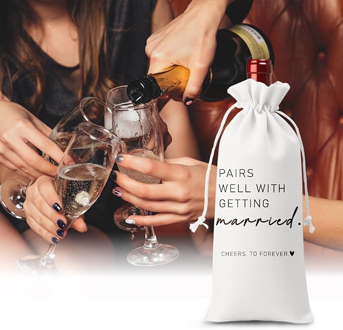 Married Wine Bag Married Gifts for Couples Mr Mrs Marriage Honeymoon Gift Wedding Party Decorations Getting Engaged Wine Bottle Bag Champagne Bottle Wraps Bags （White）