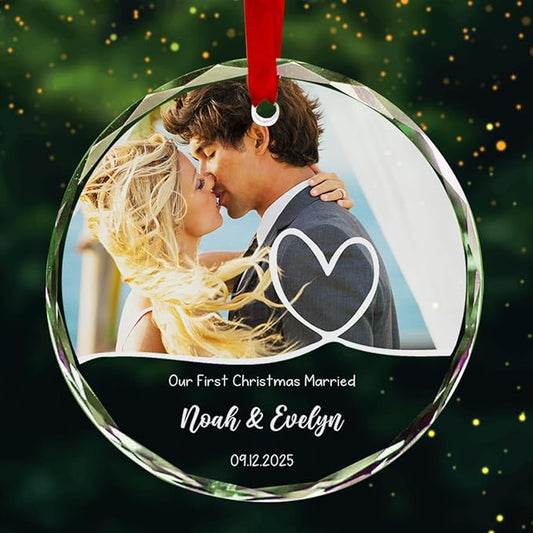 Personalized Round Christmas Crystal Glass Ornaments Custom 2025 Name Ornament for Christmas Tree Decorations Customized Xmas Tree Hanging Gifts for Couple Loves