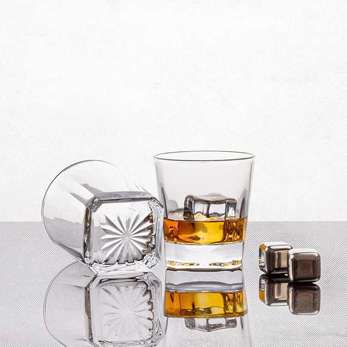 Whiskey Decanter Glasses Set Lead-Free Crystal Glass Scotch Tasting Cups Wine Bottle for Drinking Irish Whisky Bourbon Tequila tumbler (Square, 1 Decanter & 4 Glasses Set)