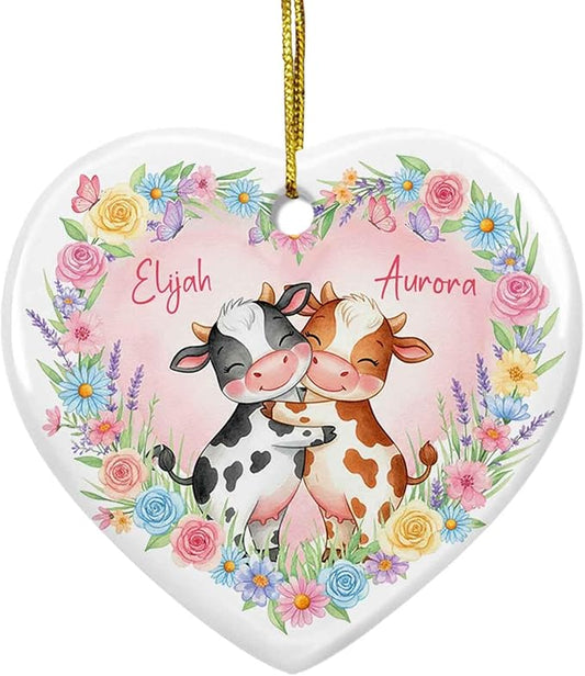 Cute Cow Couple Ornament Christmas for Mariage Anniversary, Custom Names Farm Couple Ceramic Ornament Xmas, Floral with Cow Keepsake Gift for Grandma Grandpa, Personalized Newlywed 2025 Ornaments