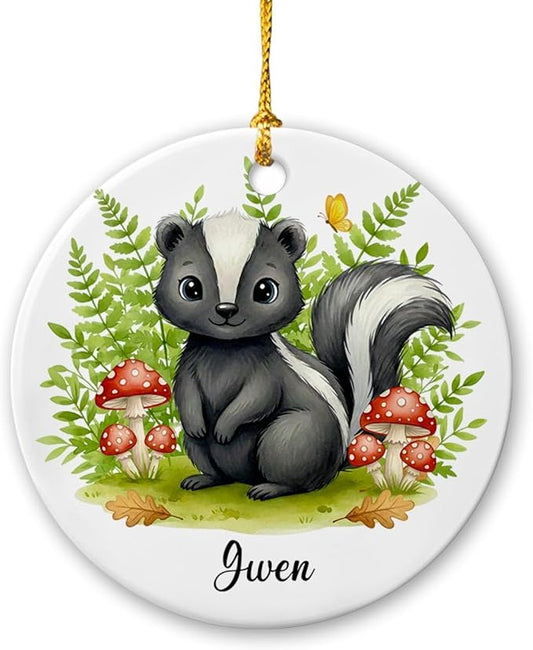 Skunk Keepsake Ornament 2025, Personalized Cute Skunk Ceramic Ornament for Christmas, Skunks Animal Lover Xmas Decoration, Custom Name Animal Enthusiast Keepsake Ornaments, Animals Gift for Men Women