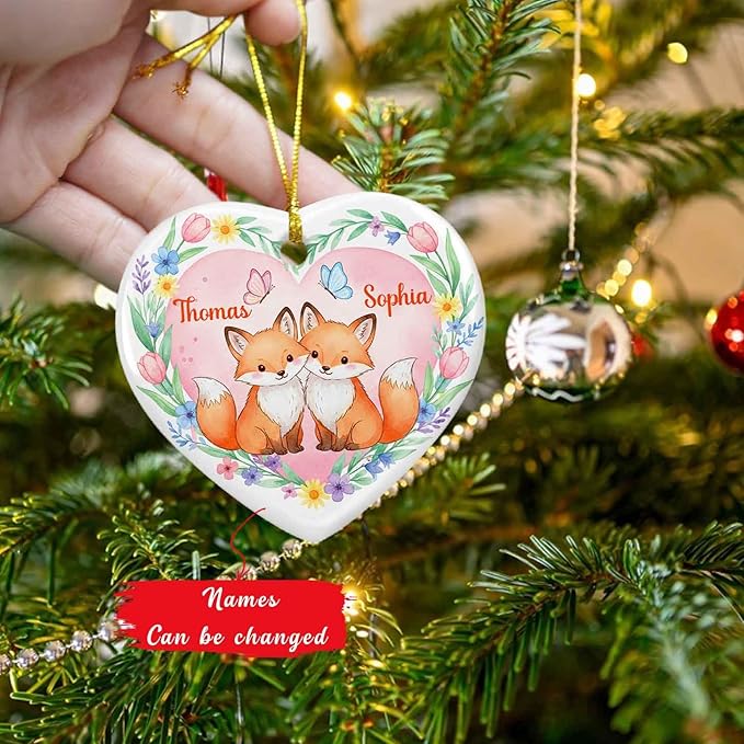 Cute Fox Couple Ornament Christmas 2025, Custom Names Foxes Lovers Ceramic Ornament Xmas, Animal Couple Keepsake Gifts for Couples Wedding Married, Personalized Mr & Mrs Fox Ornaments Xmas Tree