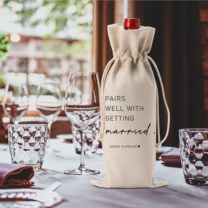 FBCCZEY Married Wine Bag Married Gifts for Couples Mr Mrs Marriage Honeymoon Gift Wedding Party Decorations Getting Engaged Wine Bottle Bag Champagne Bottle Wraps Bags