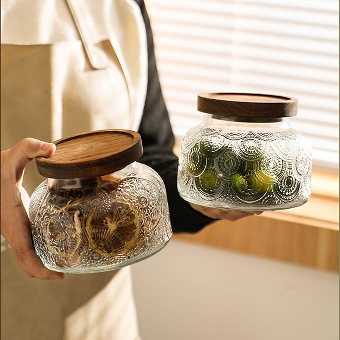ANSQU Vintage Glass Storage Jar, 25.4 FL OZ Food Storage Jar with Solid Wooden Lid, Tea Bag Organiser for Home Kitchen Decor, Holds Oats, Jam, Coffee, Candy, Biscuits and Sugar (Round Flower)