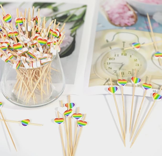 Rainbow Color Love Heart Cocktail Picks Rainbows Stripe Decoration Toothpick Drinks Fruit Dessert Sticks Food Sandwich Appetizer Charcuterie Skewer for LGBT Pride Decorations Party Supplies