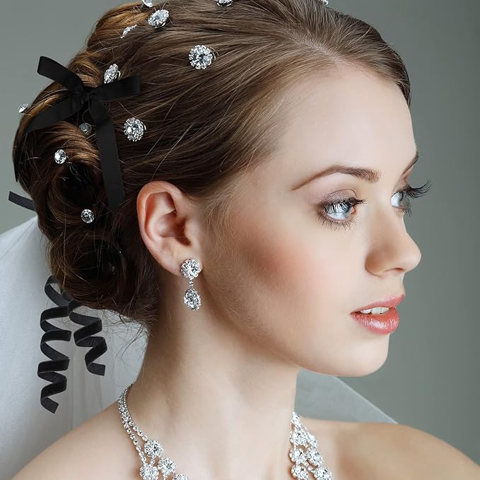 Yilloog 3/8'' 5/8'' 1'' 90 Yards Christmas Velvet Ribbon Vintage Satin Fabric Velvet Ribbon Roll for Christmas Tree Ornaments Decoration Gift Wrapping Bow DIY Crafts (Black)