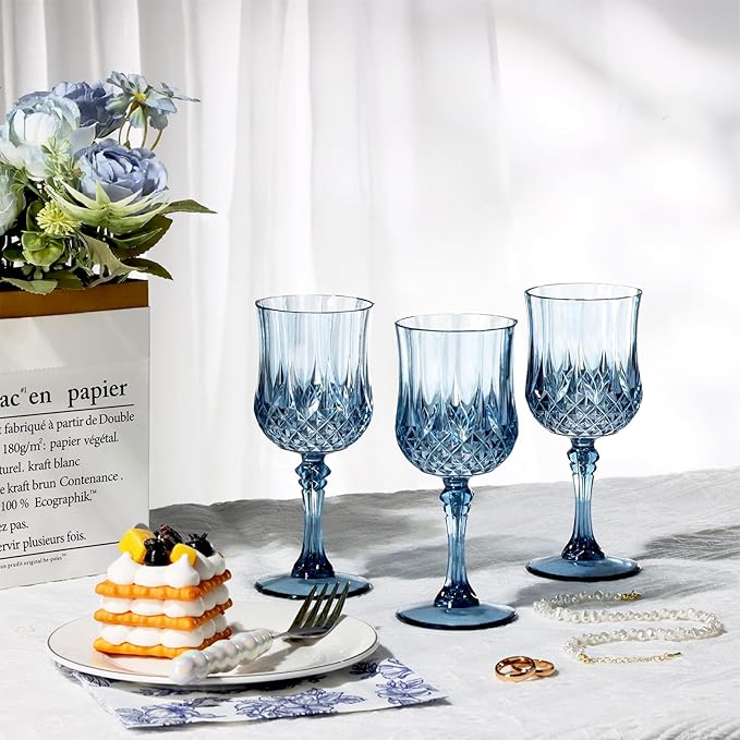XUWAIDSGN 7oz Plastic Vintage Wine Glasses Drinking Glasses Unbreakable Wedding Glassware Crystal Water Goblets Reusable Drinkware Vintage Champagne Flutes (100, Blue)