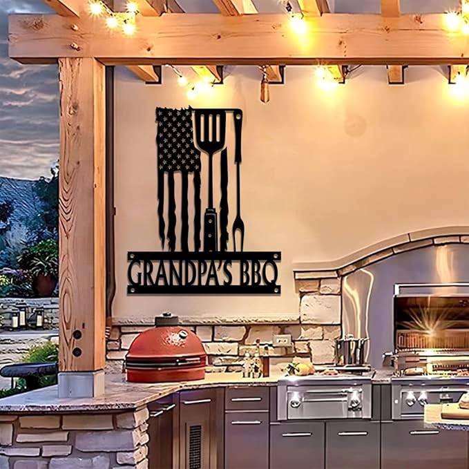 Custom Grandpa’s BBQ Metal Sign, American Flag BBQ Tools Wall Art, Personalized Outdoor Grill Sign for Patio, Backyard, Kitchen, Man Cave, Unique BBQ Gift for Grandpa, Dad, Husband