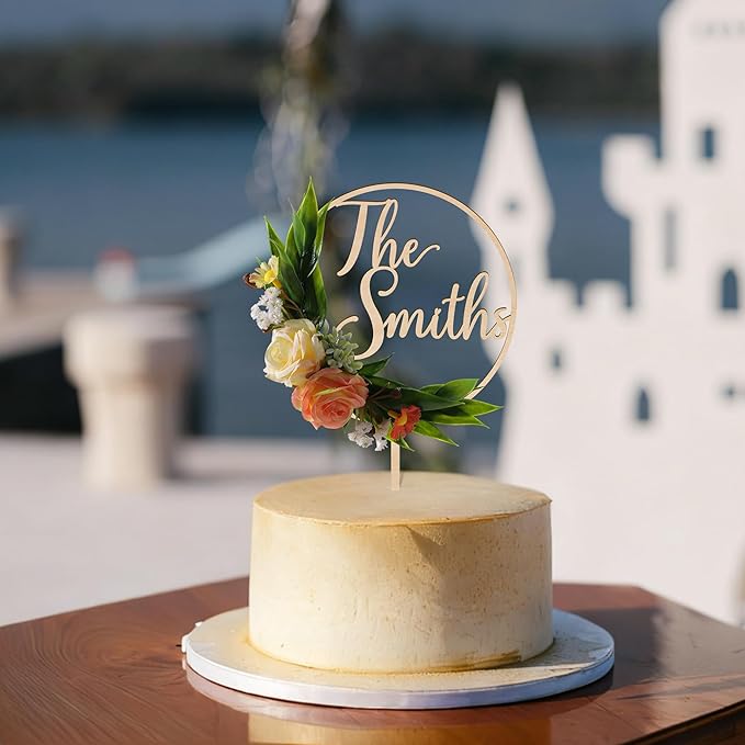 3D Flowers Wedding Cake Topper Custom Last Name Wedding Cake Decoration in Wood with 3D Artificial Roses