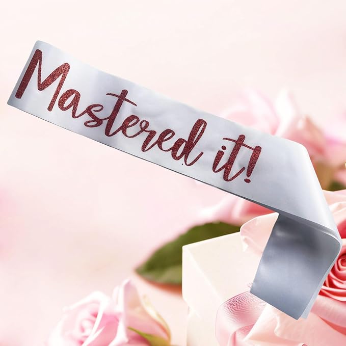 Graduation Mastered It Sash Class of 2025 Glitter Satin Sash for Masters Congrats Grad Decorations Grad Party Supplies,White Red