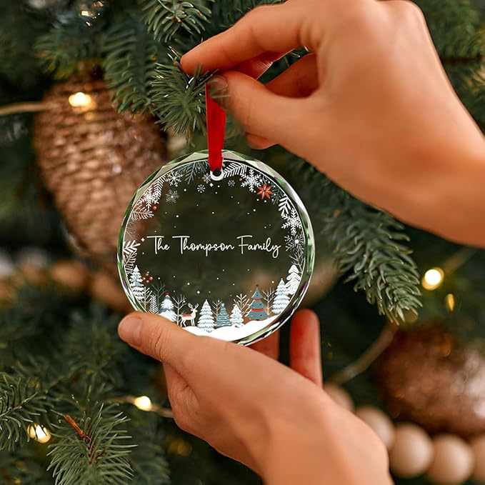 Personalized Round Christmas Crystal Glass Ornaments Custom Family Name Ornament for Christmas Tree Decor Customized 2025 Xmas Tree Hanging Gifts for Freinds Loves