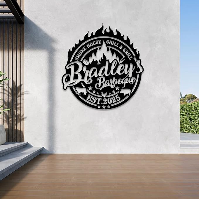 Custom Bradley’s Barbeque Metal Sign, Personalized Smoke House Chill & Grill Wall Art, Outdoor Kitchen Backyard BBQ Décor, Custom Name Established Sign Gift for Dad, Grandpa, Husband