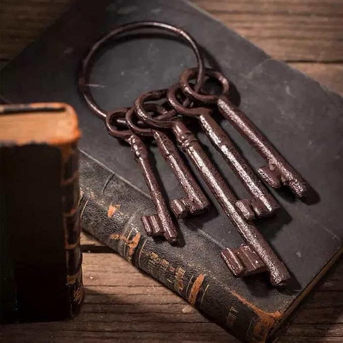Hananona Vintage Cast Iron Skeleton Key Ring Antique Pirate Treasure Chest Keys Set For Home Decor, Halloween Costume Prop