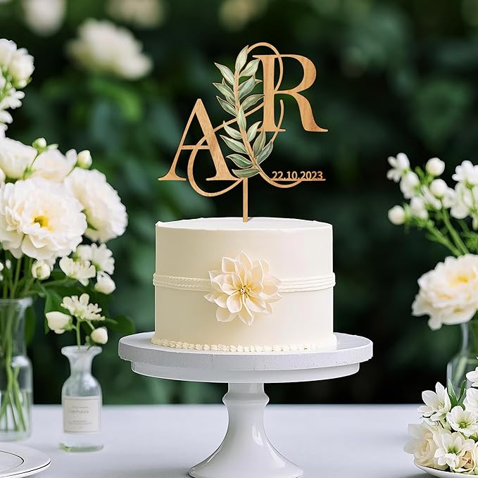 Personalized Wedding Cake Topper in Wood Custom Bride and Groom Initial Cake Topper Cake Decoration (Green Leaves)