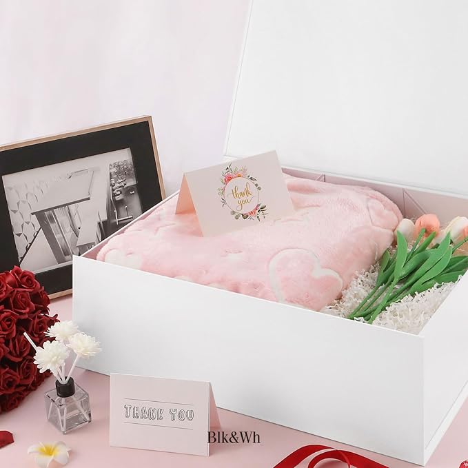 BLK&WH 5 Extra Large Gift Box with Lid 19.2x15.8x7 Inches, White Gift Box Closure Lid for Clothes and Large Gifts (Matte White)