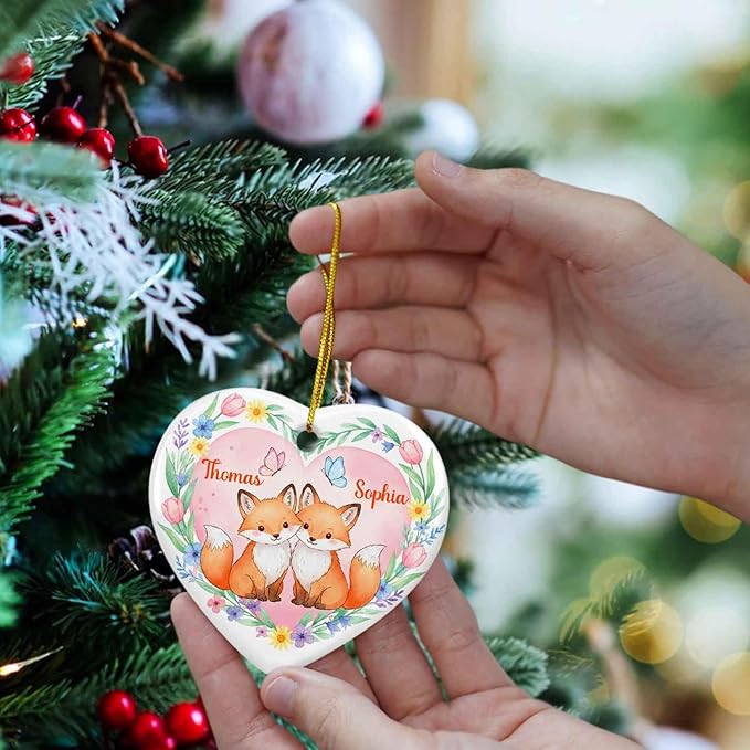 Cute Fox Couple Ornament Christmas 2025, Custom Names Foxes Lovers Ceramic Ornament Xmas, Animal Couple Keepsake Gifts for Couples Wedding Married, Personalized Mr & Mrs Fox Ornaments Xmas Tree