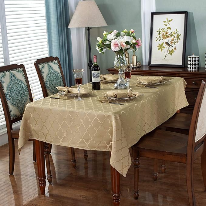 Jacquard Cloth Napkins 20 x 20 Inch Flower Pattern 4 Pieces Solid Washable Comfortable for Restaurant Family Dinners Weddings Parties and Banquets(Square, 20 inch x 20 inch ,Gold)