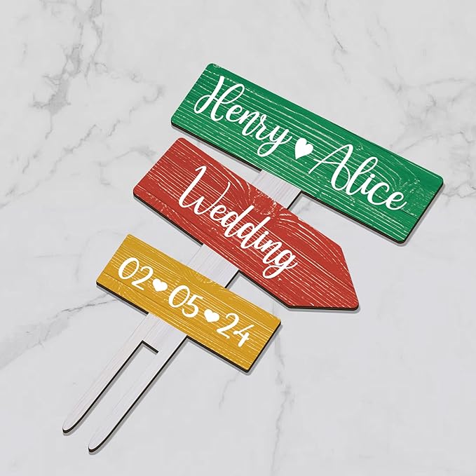 Personalized Rustic Wedding Cake Topper in Wood Custom Bride & Groom Names Initials Wedding Date Cake Decoration (Christmas)