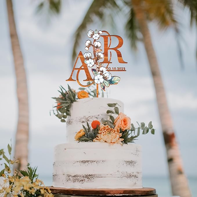 Personalized Autumn Wedding Cake Topper in Wood Custom Bride and Groom Initial Cake Topper Wedding Date Cake Decoration (Cotton)