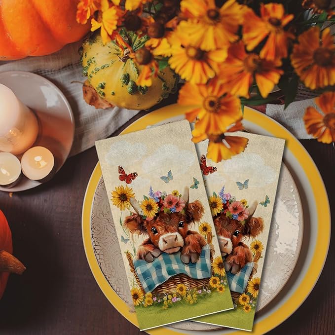 100 Pcs Highland Cow Napkins Fall Disposable Hand Towels for Bathroom Kitchen Cute Highland Cow Thanksgiving Decorative Napkins for Farmhouse Autumn Harvest Party Decor