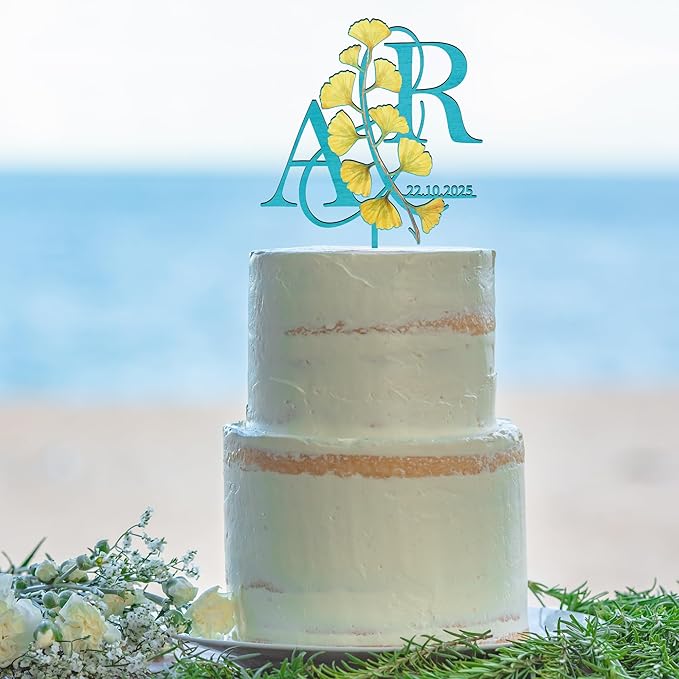 Personalized Fall Wedding Cake Topper in Wood Custom Bride and Groom Initial Cake Topper Wedding Date Cake Decoration (Gingko leaves)