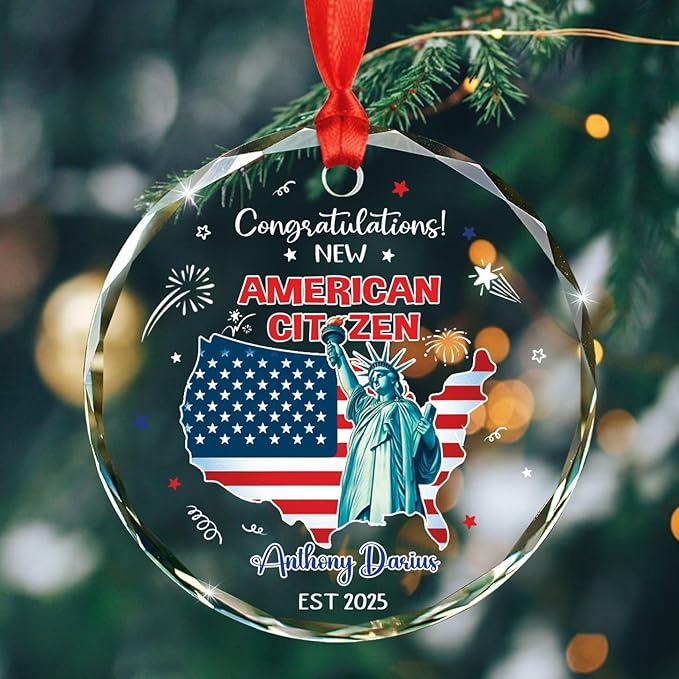 Personalized Congratulations New American Citizen Ornament Christmas 2025, Unique American Map & State of Liberty Ornaments Gift for New Us Citizen, Custom Year Name US Citizenship Glass Ornament