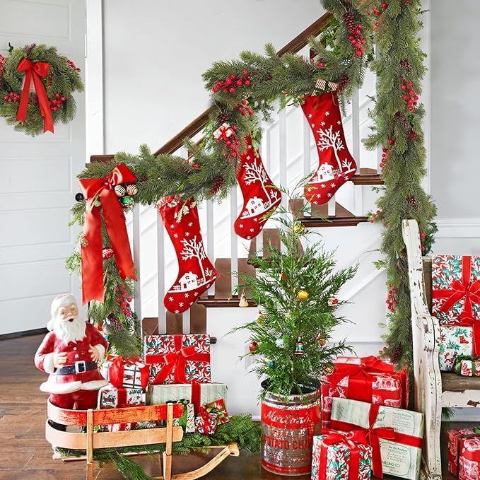 RECUTMS 4.6ft Christmas Garlands Christmas Decorations Pine Garland with Pine Cones and Red Berries Holiday Garland for Indoor Tabletop and Stair Railing Xmas Decorations Elegant Holiday Décor（Green）