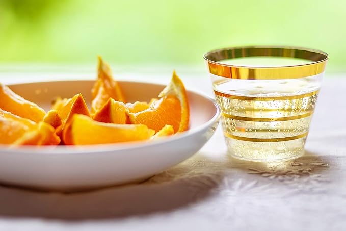 Perfect Settings 110 Gold 4 Line Clear Plastic Cups 9oz - Holiday Wedding Party Elegant Trimmed Disposable Cups, 4 Line Gold Party Cups