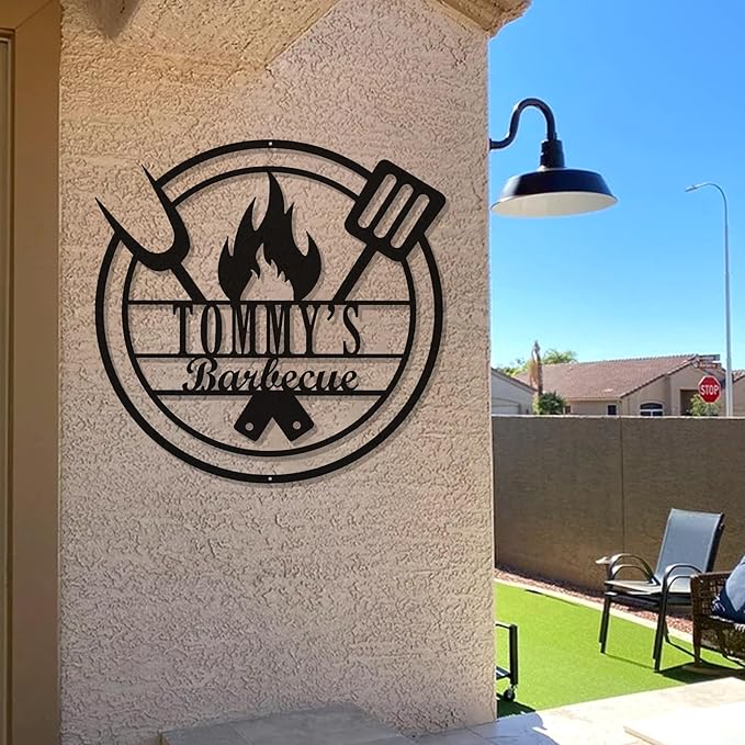Metal BBQ Sign - Round Grill Barbecue Wall Decor - Retro Kitchen Zone Hanging Sign for Outdoor Backyard Wall Art Decoration