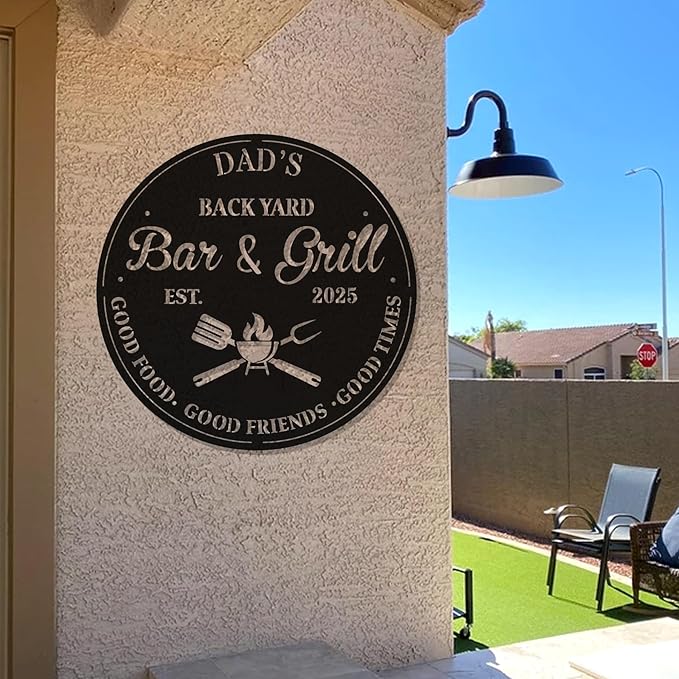 BBQ Metal Sign – Customized Grill Name Plaque for Outdoor Kitchen, Backyard Bar, Patio, Man Cave, Smoker Shed, Birthday Gift for Men, Dad’s Beer & Grilling Station, Housewarming Decoration