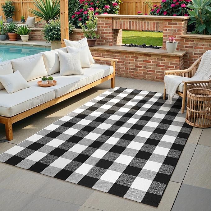KIMODE Buffalo Plaid Rug 4'x6'Black and White Checkered Rug Farmhouse Cotton Hand-Woven Patio Rug Indoor Outdoor Area Rug Washable Floor Carpet for Front Door Front Porch Living Room