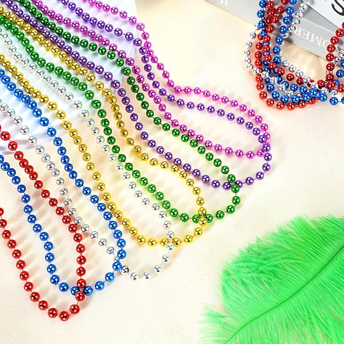 SHAOQINLIN 100 PCS St. Patricks Day Beads Necklace, 33" Green Mardi Gras Beads Christmas Necklaces Irish Saint Patricks Necklaces for St. Patricks Day Mardi Gras Parade Throws Birthday Party Favors