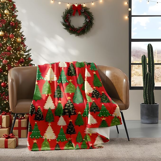 Christmas Fleece Throw Blanket – 300GSM Soft and Cozy Holiday Blanket for Sofa, Bed, Couch – Xmas Decorative Flannel Blanket, W50 x L70in