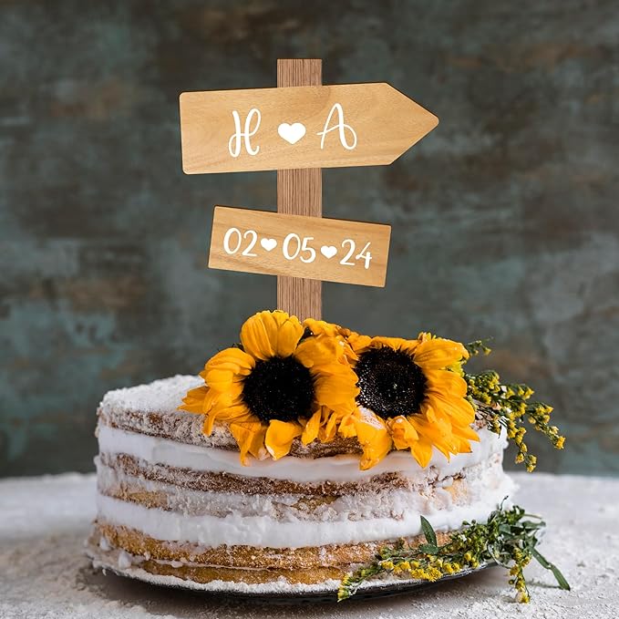 Personalized Rustic Wedding Cake Topper in Wood Custom Bride & Groom Names Initials Wedding Date Cake Decoration (Oak Texture)