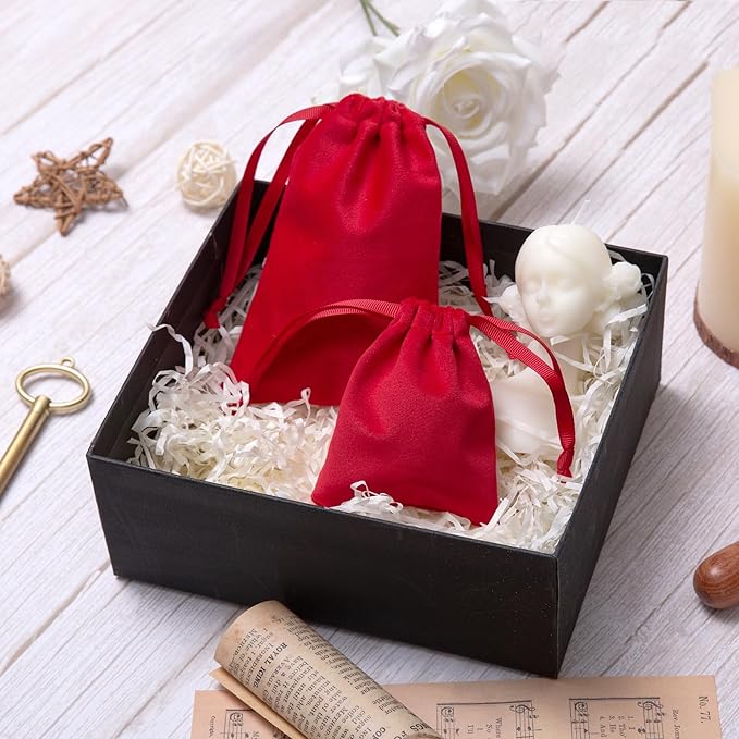 12pcs Red Velvet Drawstring Bags 3x4 inches Small Velvet Cloth Gift Bags Jewelry Pouches for Bracelet Storage Wedding Party Favor Christmas