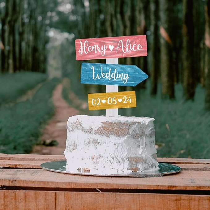Personalized Rustic Wedding Cake Topper in Wood Custom Bride & Groom Names Initials Wedding Date Cake Decoration (Candy)