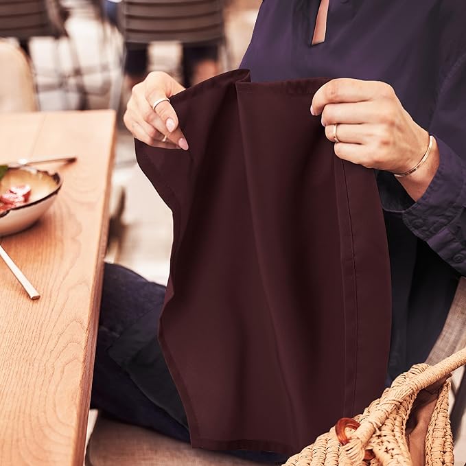 Utopia Home [24 Pack, Burgundy] Cloth Napkins 17x17 Inches, 100% Polyester Dinner Napkins with Hemmed Edges, Washable Napkins Ideal for Parties, Weddings and Dinners