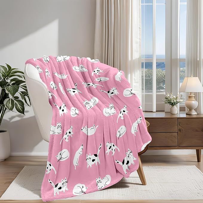 Cat Lover Flannel Blanket – 300GSM Soft Fleece Throw, Single-Sided Printed Cute Cat Design, Cozy & Lightweight for Sofa, Bed, Travel, Kids & Pets – Pink Kitty Theme Blanket