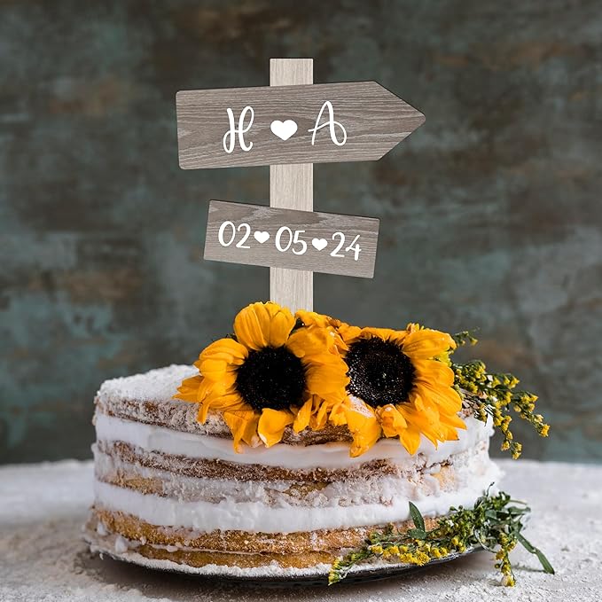 Personalized Rustic Wedding Cake Topper in Wood Custom Bride & Groom Names Initials Wedding Date Cake Decoration (Gray)