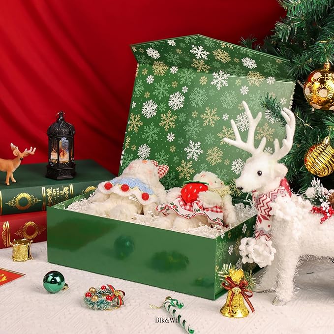 BLK&WH 6 Christmas Gift Boxes 13.5x9x4.1 Inches, Green Large Collapsible Gift Boxes with Magnetic Lids (Green, Snowflake)