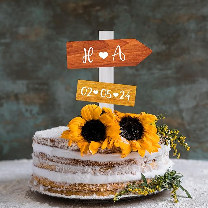 Personalized Rustic Fall Wedding Cake Topper in Wood Custom Wedding Cake Topper with Names & Date (Thanksgiving)