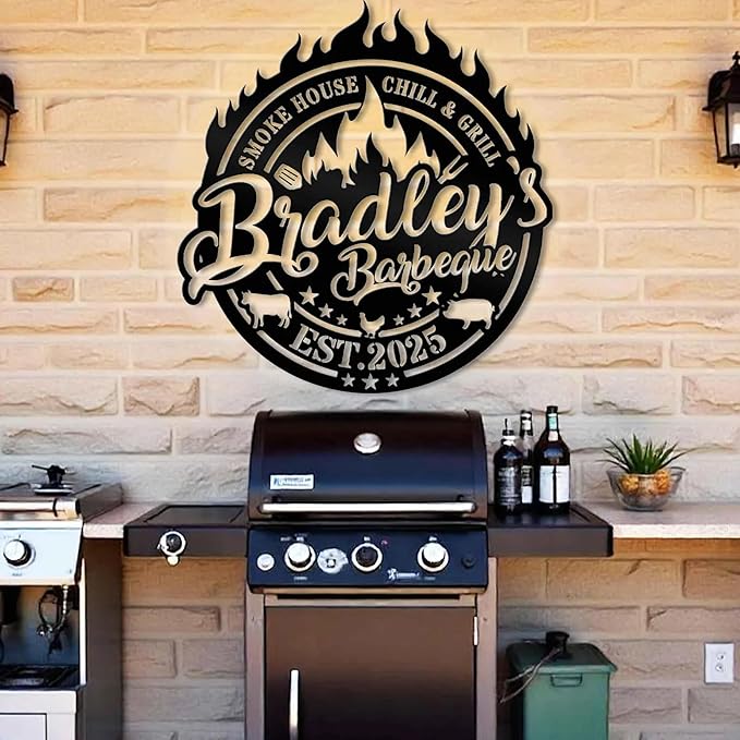 Custom Bradley’s Barbeque Metal Sign, Personalized Smoke House Chill & Grill Wall Art, Outdoor Kitchen Backyard BBQ Décor, Custom Name Established Sign Gift for Dad, Grandpa, Husband