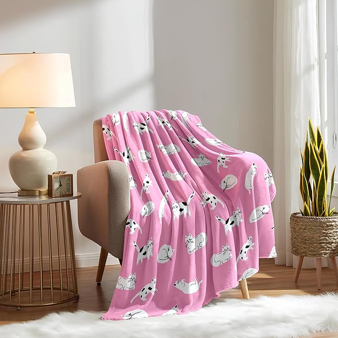Cat Lover Flannel Blanket – 300GSM Soft Fleece Throw, Single-Sided Printed Cute Cat Design, Cozy & Lightweight for Sofa, Bed, Travel, Kids & Pets – Pink Kitty Theme Blanket